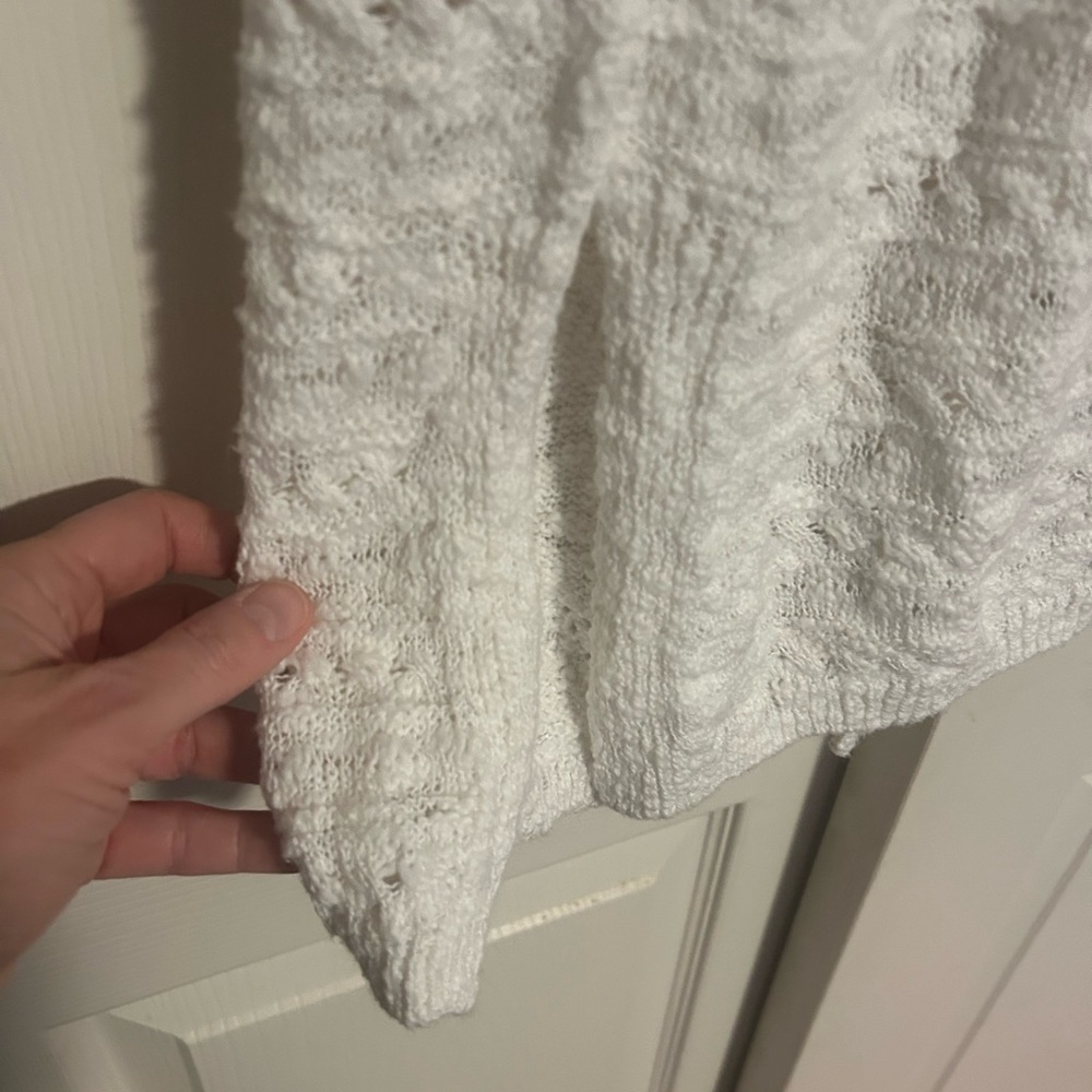Lightweight Open-Knit White Cardigan - Picture 5 of 6